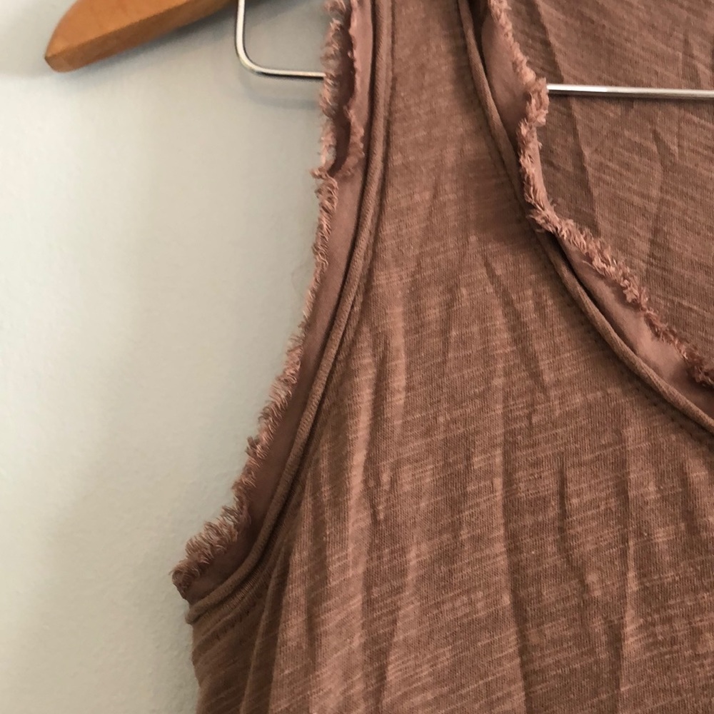 ANTHROPOLOGIE Ruffle Tank - Picture 5 of 6